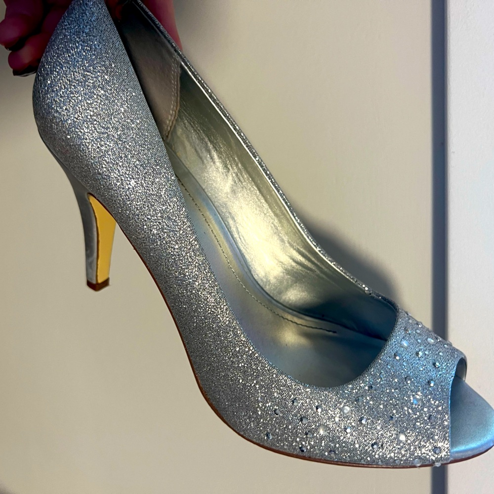 Sparkly silver rhinestone heel pump by Style&Co 9M